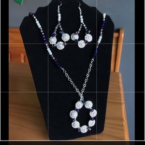 Gorgeous Special Occasion Earring/Necklace Set